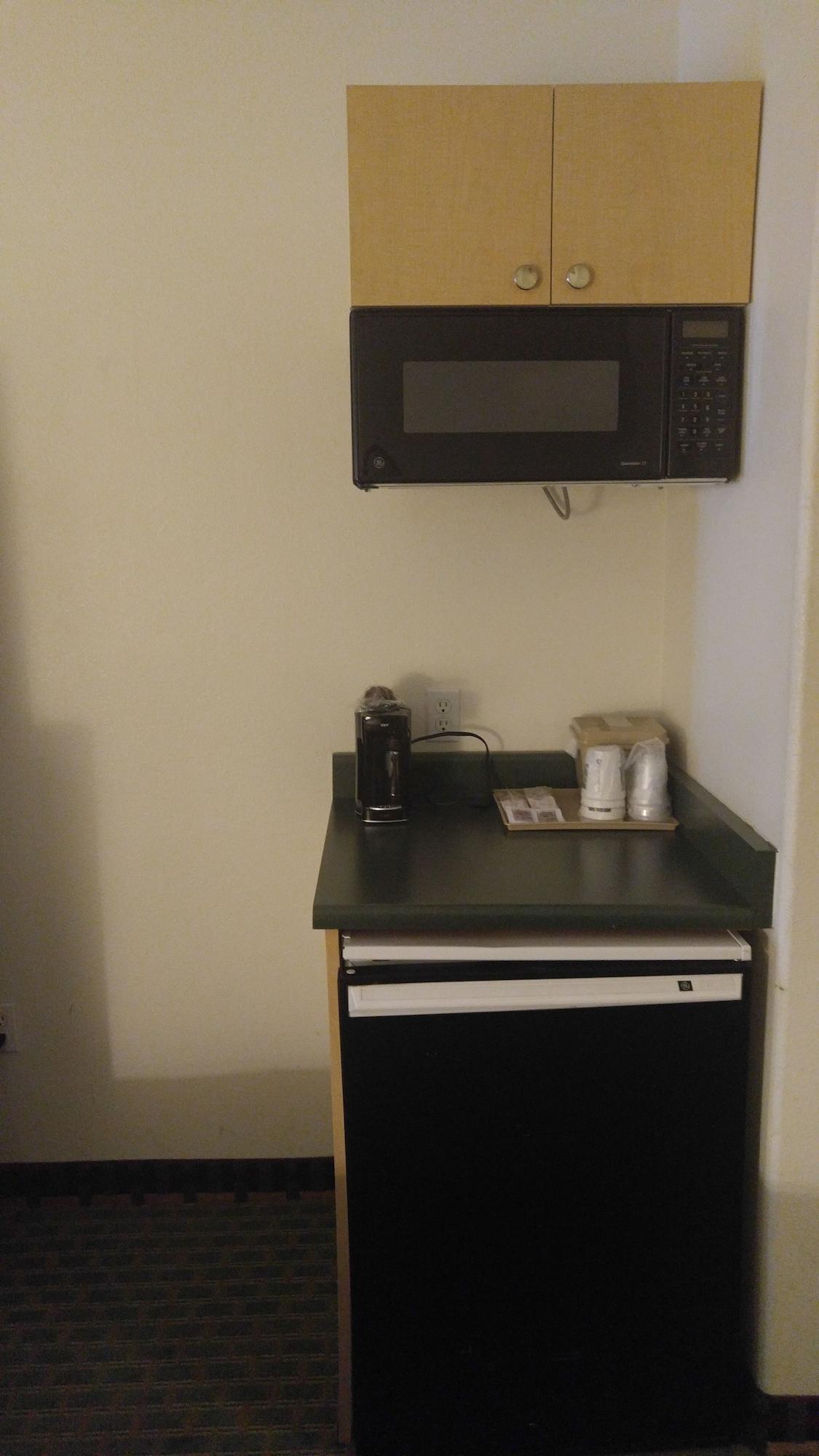 Quality Inn & Suites Lakewood - Denver Southwest Екстериор снимка