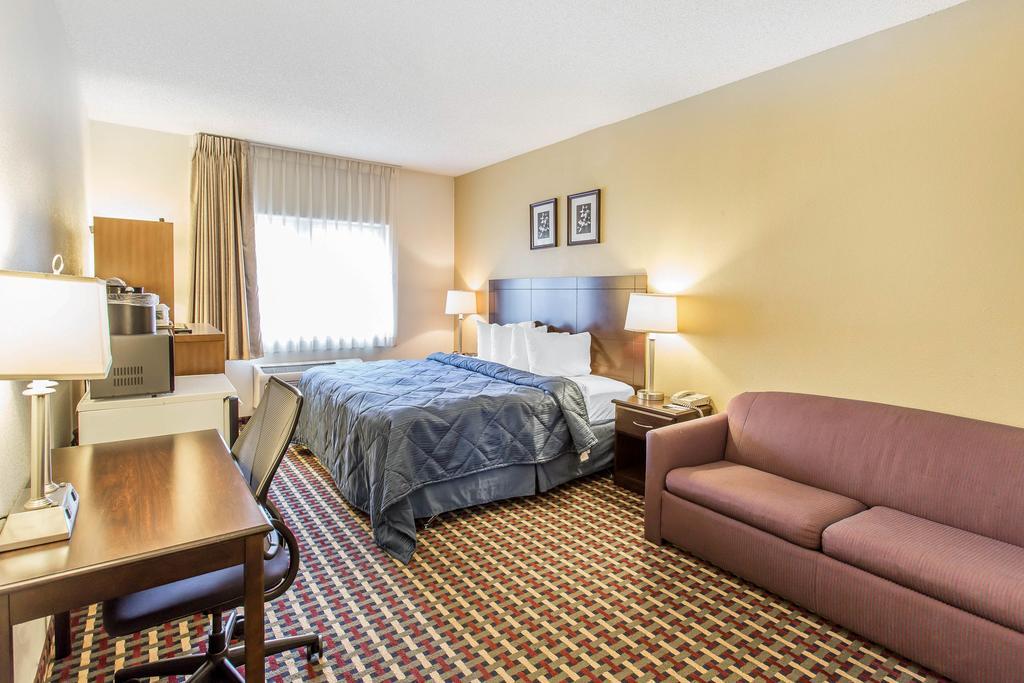 Quality Inn & Suites Lakewood - Denver Southwest Екстериор снимка