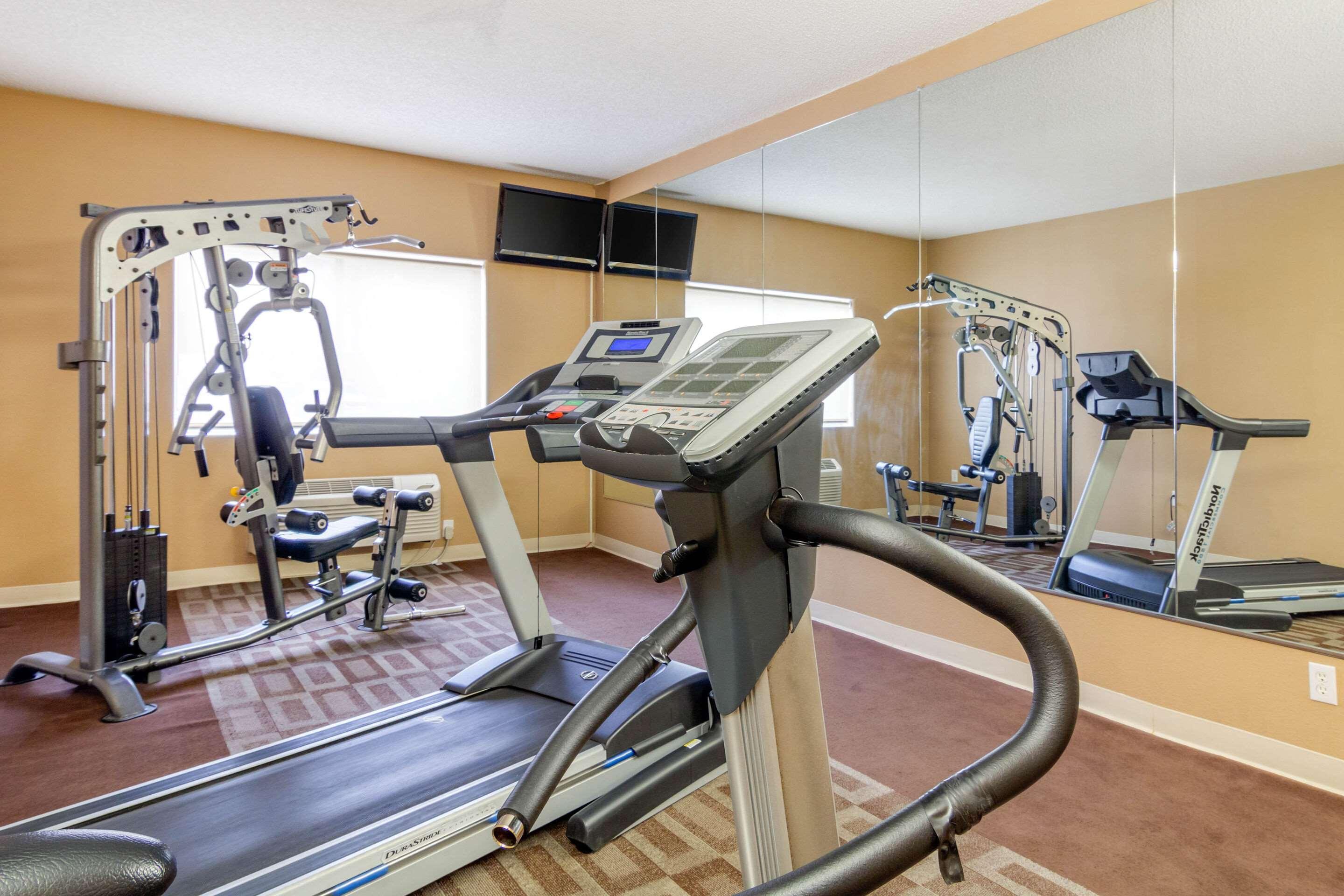Quality Inn & Suites Lakewood - Denver Southwest Екстериор снимка