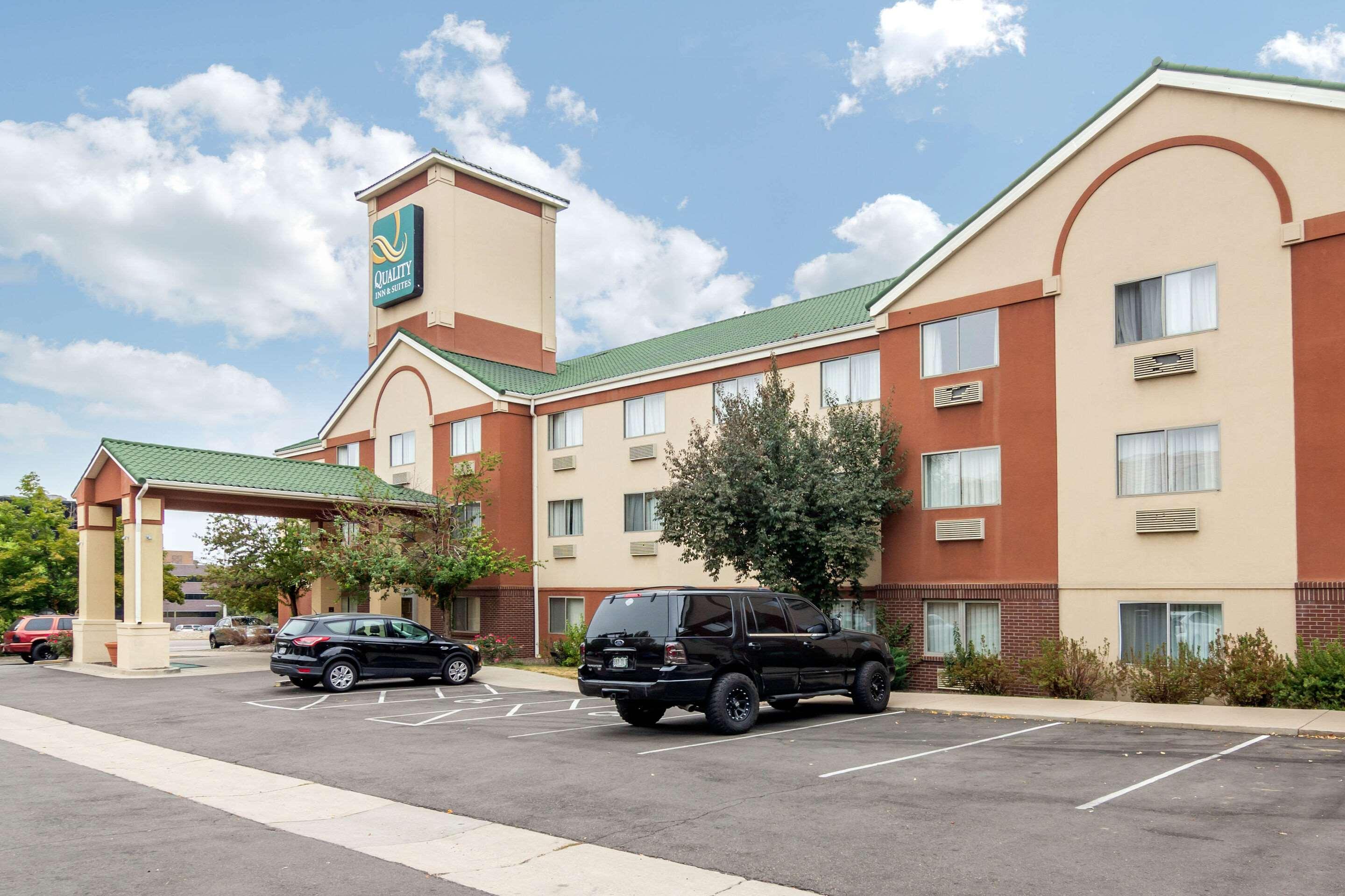 Quality Inn & Suites Lakewood - Denver Southwest Екстериор снимка