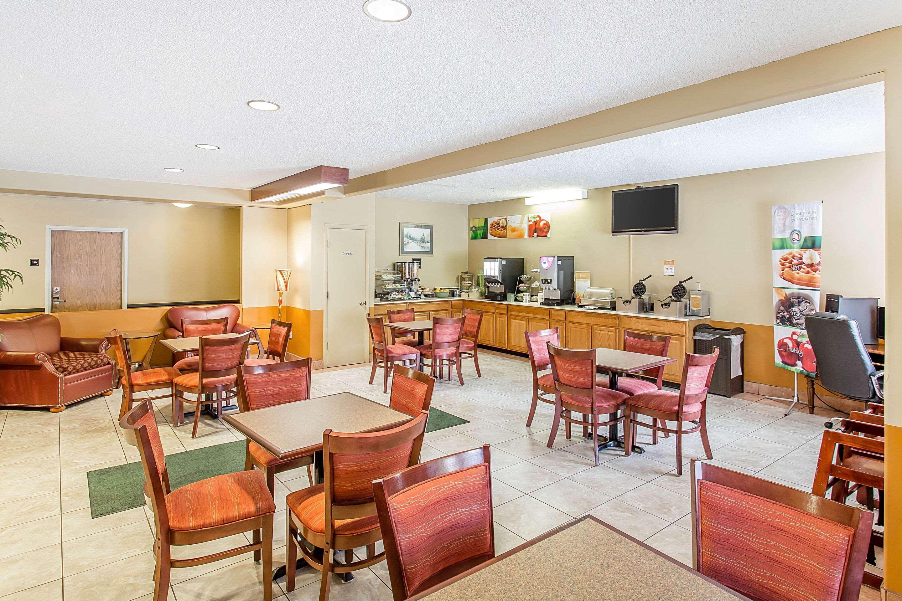 Quality Inn & Suites Lakewood - Denver Southwest Екстериор снимка