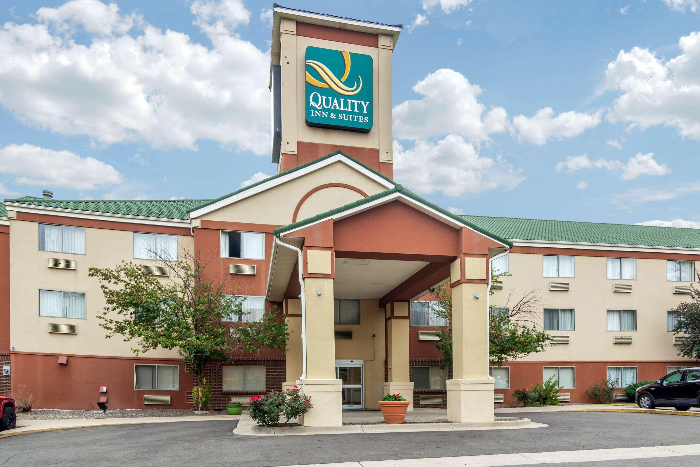 Quality Inn & Suites Lakewood - Denver Southwest Екстериор снимка