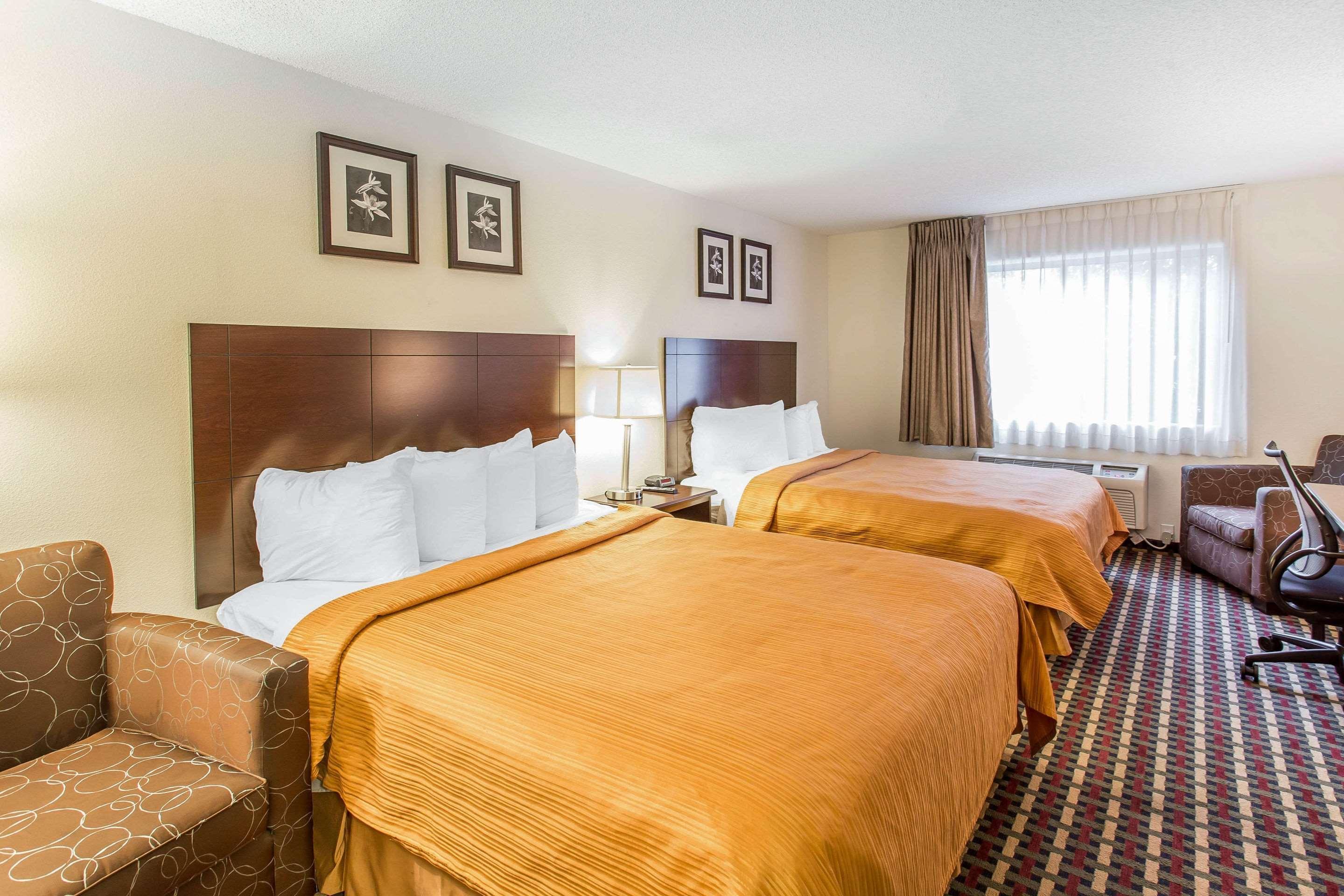 Quality Inn & Suites Lakewood - Denver Southwest Екстериор снимка