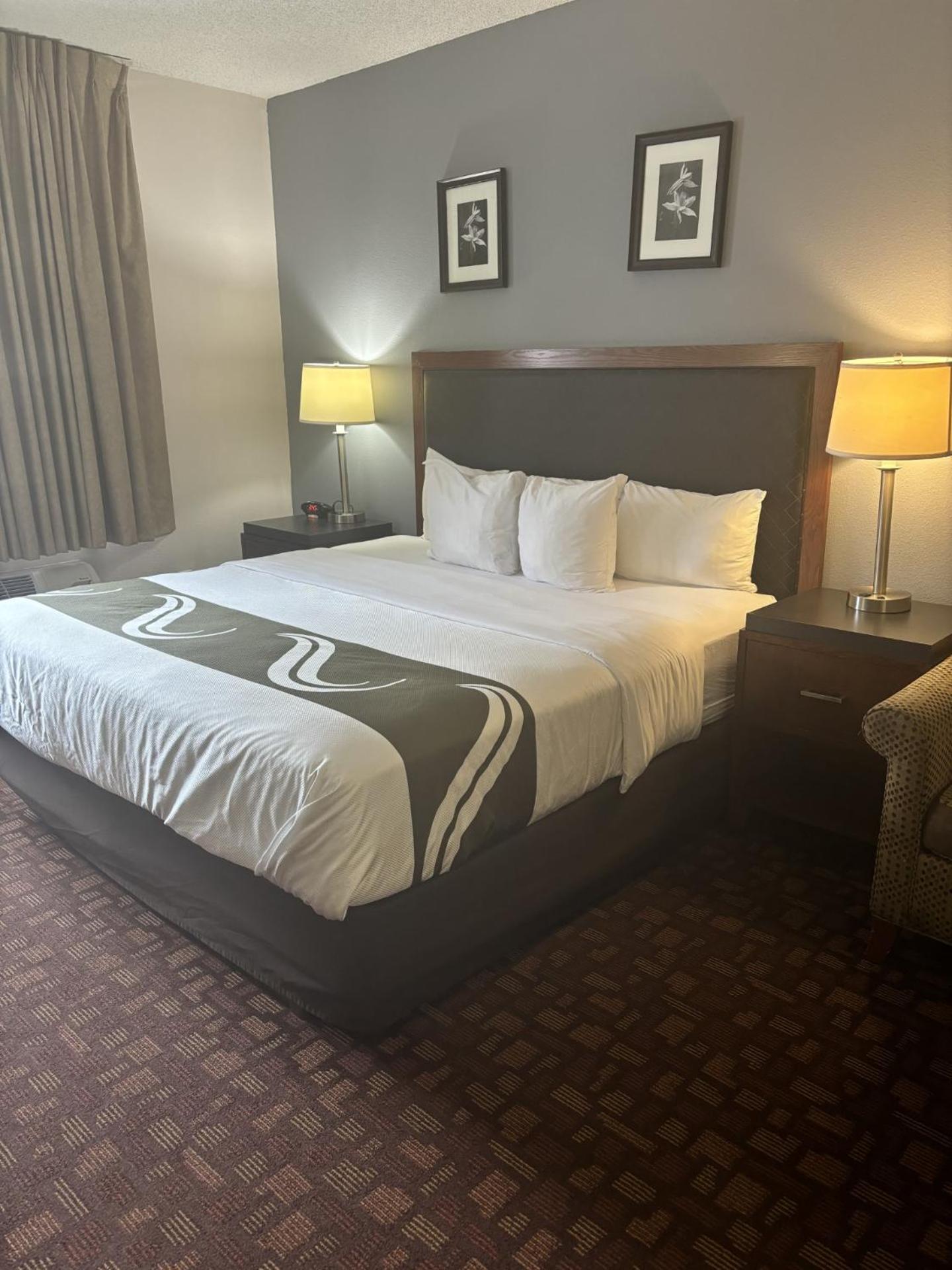Quality Inn & Suites Lakewood - Denver Southwest Екстериор снимка