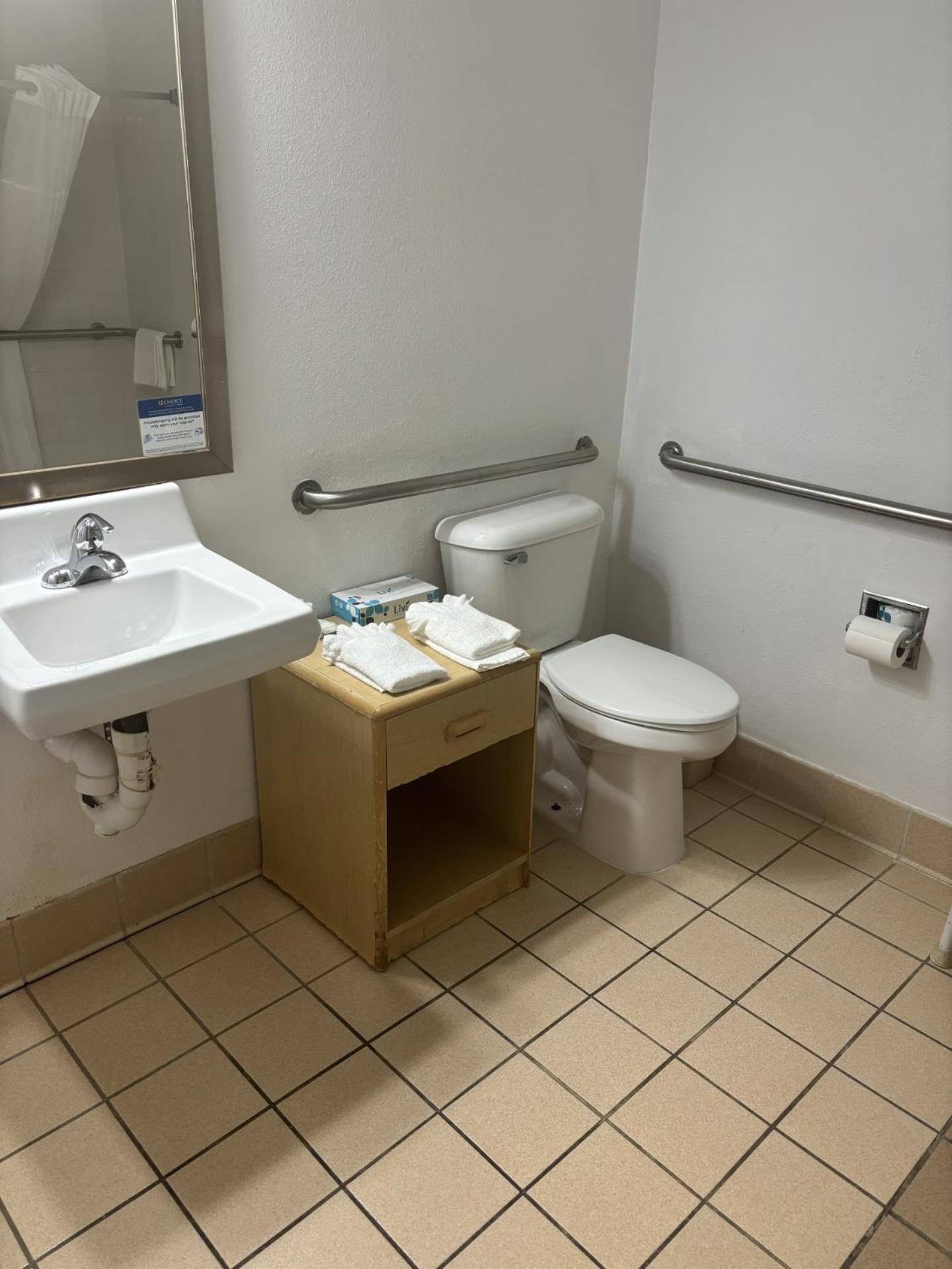 Quality Inn & Suites Lakewood - Denver Southwest Екстериор снимка