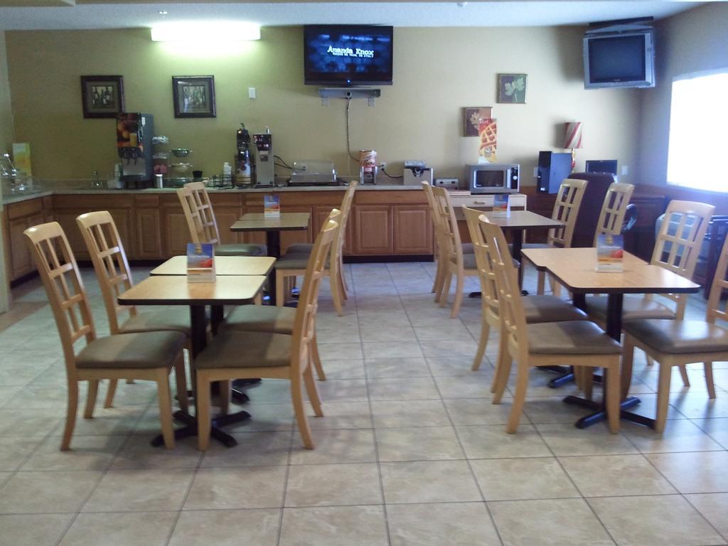 Quality Inn & Suites Lakewood - Denver Southwest Екстериор снимка