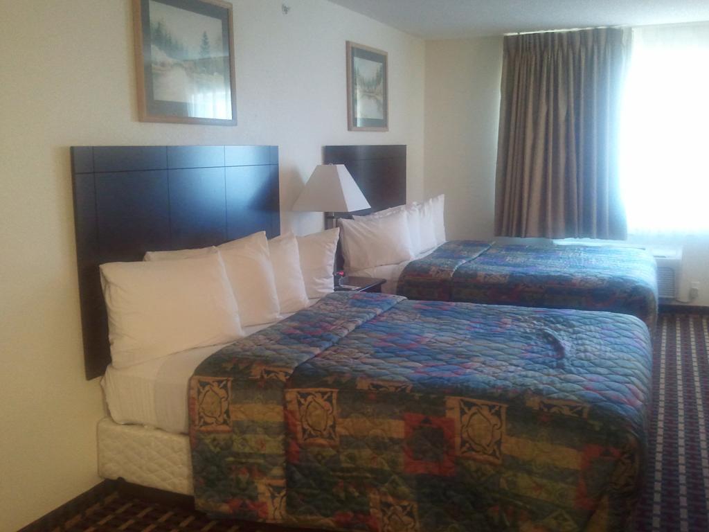 Quality Inn & Suites Lakewood - Denver Southwest Екстериор снимка